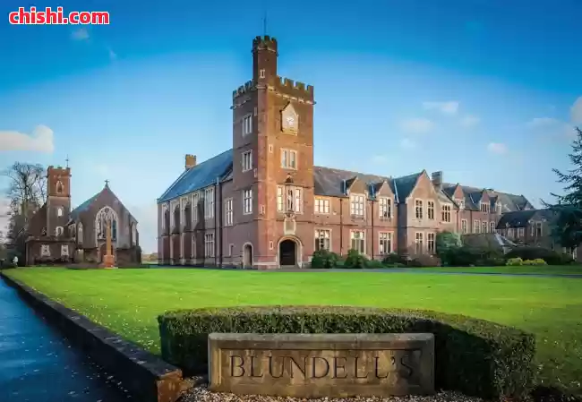 小留学生残忍谋杀同学,英国名校凶案震惊全国!警察:他用锤子砸碎了舍友的头骨 第5张 小留学生残忍谋杀同学,英国名校凶案震惊全国!警察:他用锤子砸碎了舍友的头骨 第5张